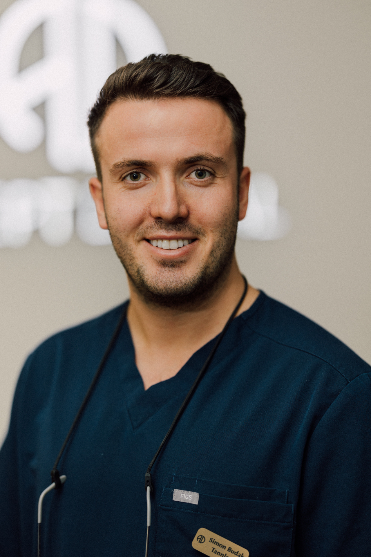 Tannlege Simon Budak – grunnlegger av Accept Dental